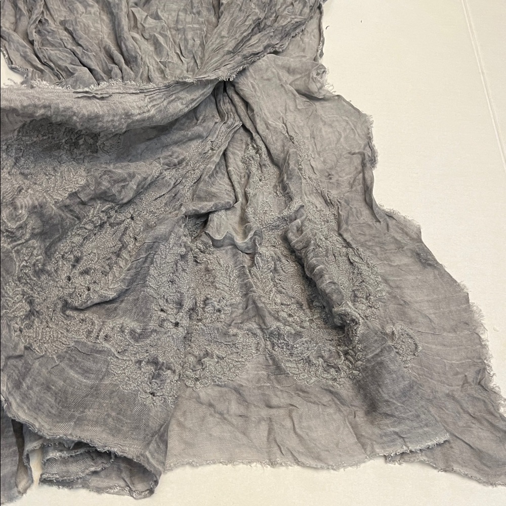 DONCASTER GRAY SOFT EMBROIDERED LARGE SCARF - Picture 4 of 8